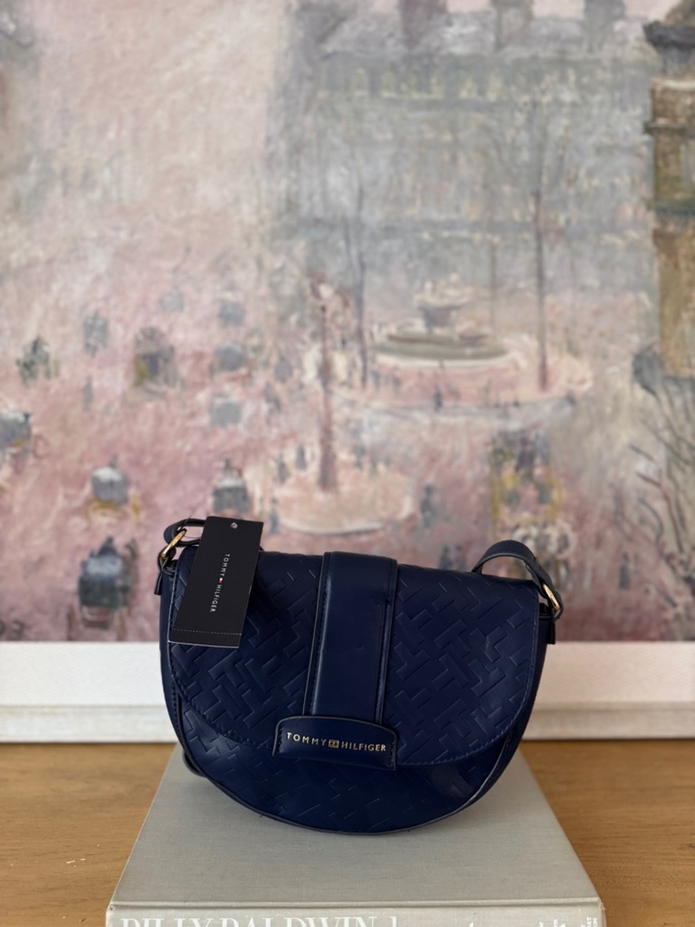 Tommy Hilfiger Navy Woven-Texture Crossbody Saddle Bag